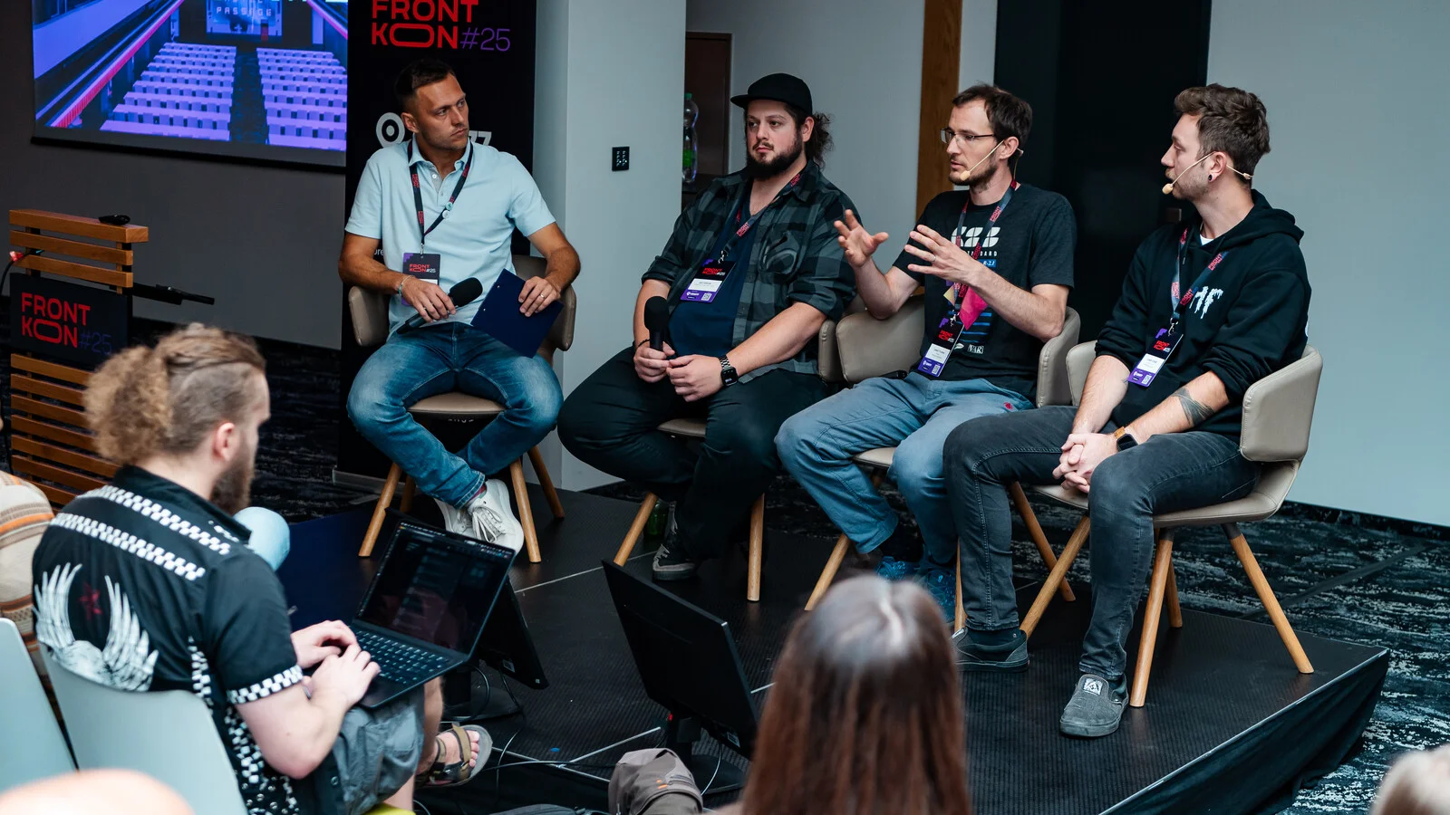 The audience during a talk at FrontKon 2025